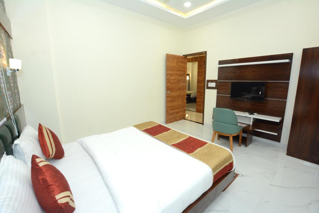 Hotel Villa Inn Anand Exterior photo