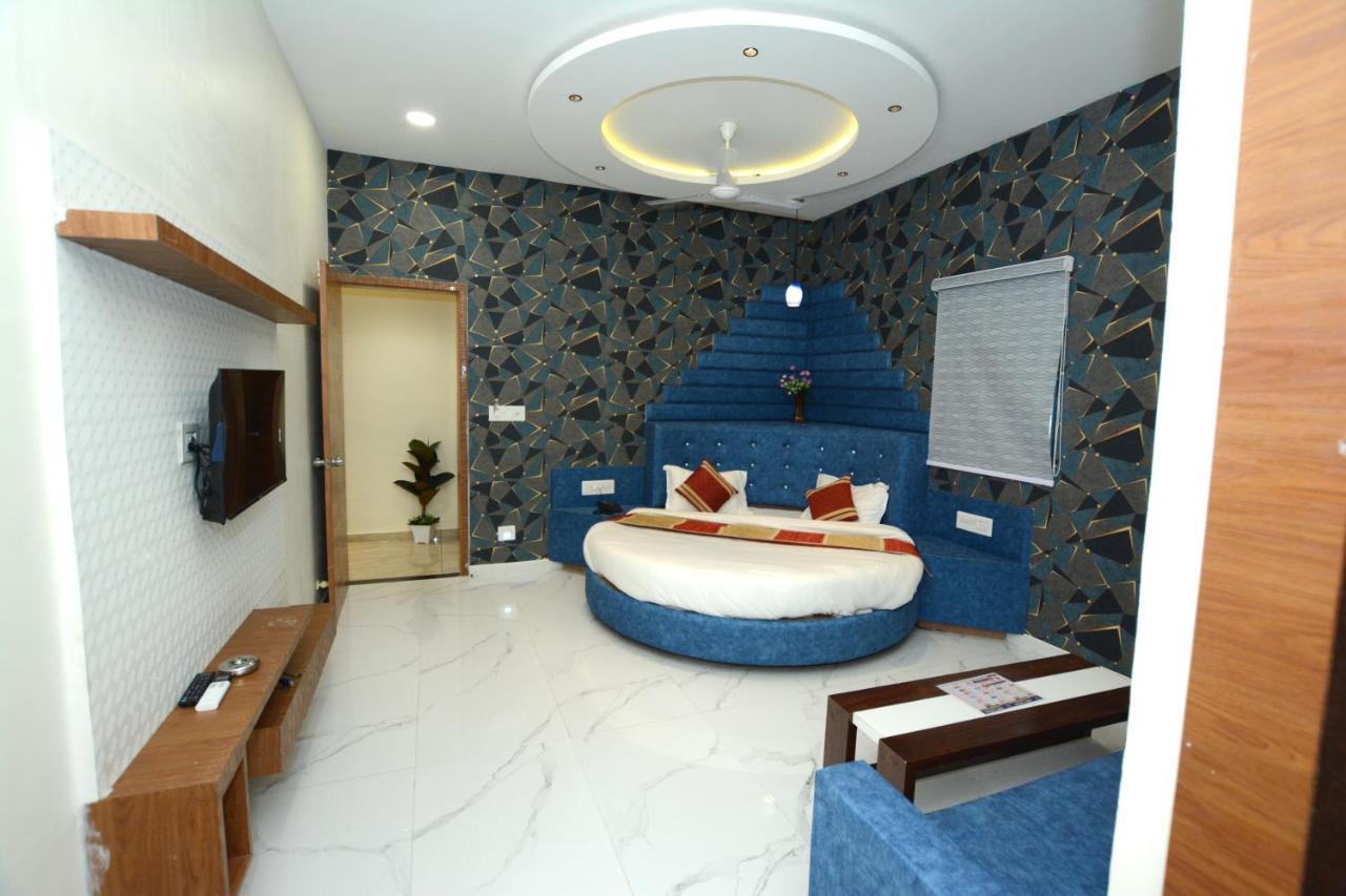 Hotel Villa Inn Anand Exterior photo
