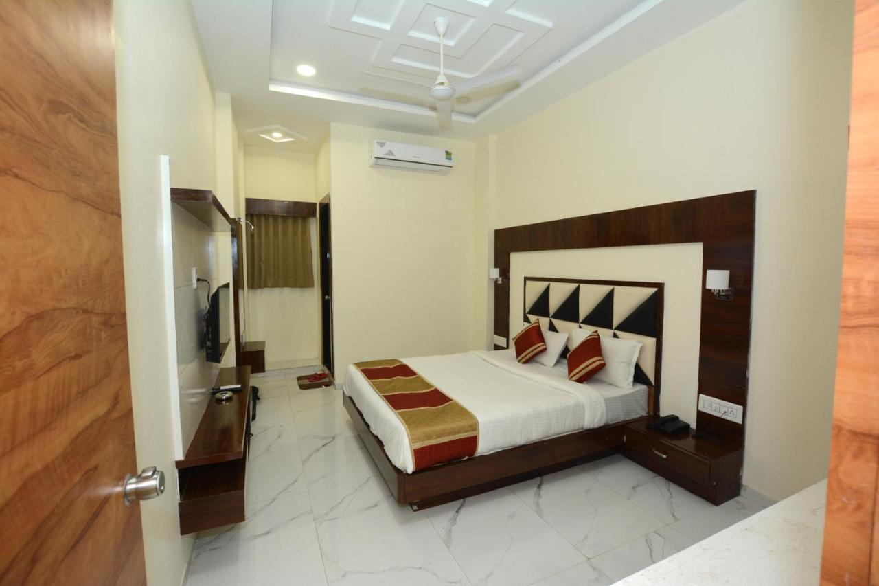 Hotel Villa Inn Anand Exterior photo