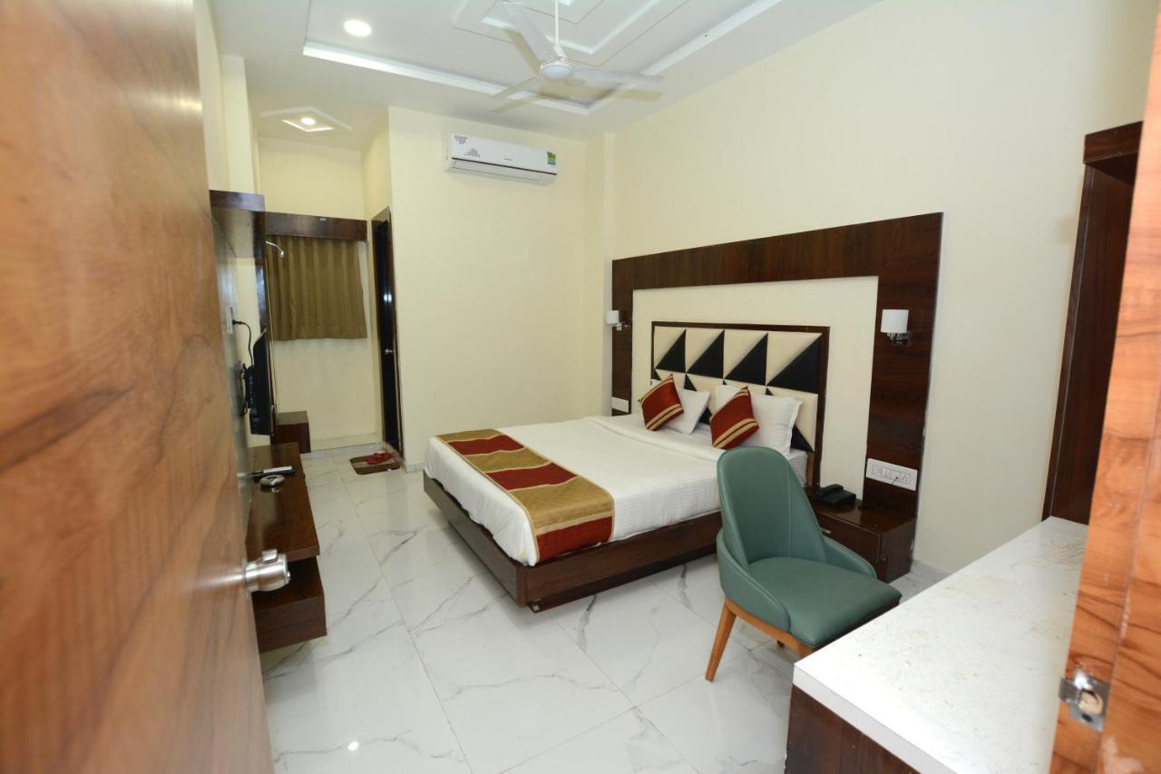 Hotel Villa Inn Anand Exterior photo