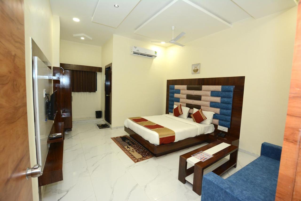 Hotel Villa Inn Anand Exterior photo